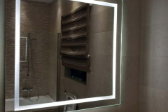 Mirror-with-sandblasted-border